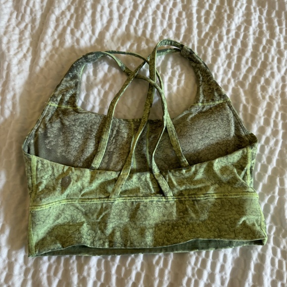 Lululemon sports bra! - Picture 2 of 3